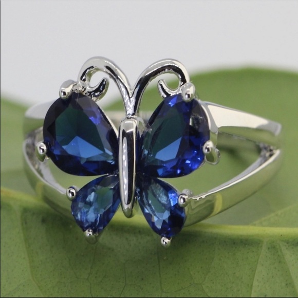 Butterfly🦋Women’s Ring - Picture 2 of 5